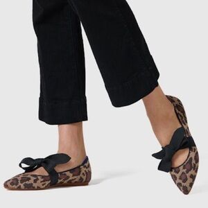Preowned Women’s Rothy’s Wild Cat Mary Janes Ballet Flat Bow Size 8